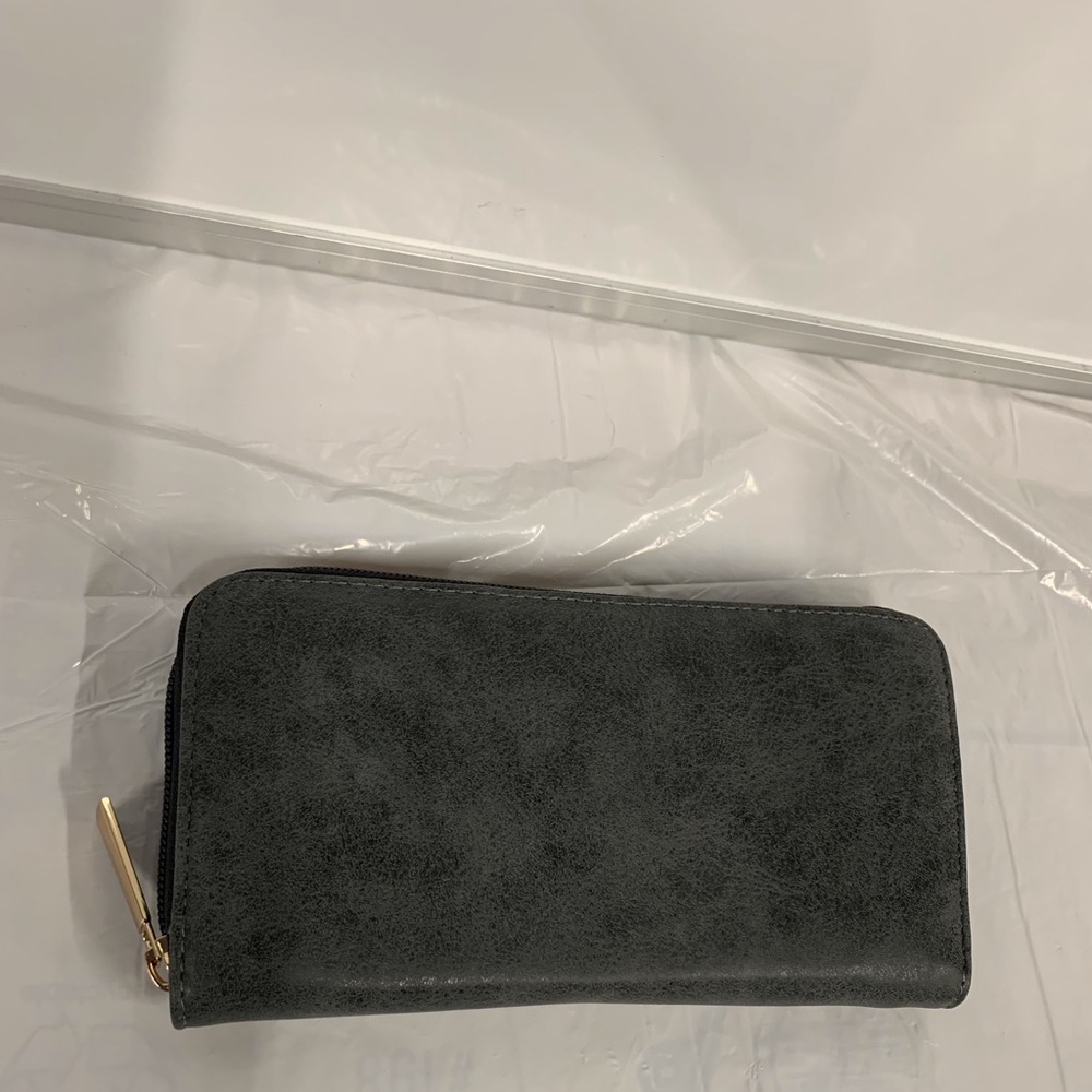 Relisted - Picture 10 of 11